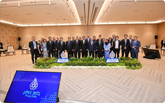 CEO Mr Lam Yi Young participatied in the ABAC Dialogue with Leaders,  alongside Singapore Prime Minister Lee Hsien Loong.